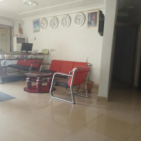 Flamingo Hotel Festac Town Экстерьер фото