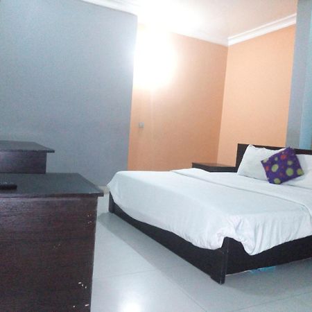 Flamingo Hotel Festac Town Экстерьер фото