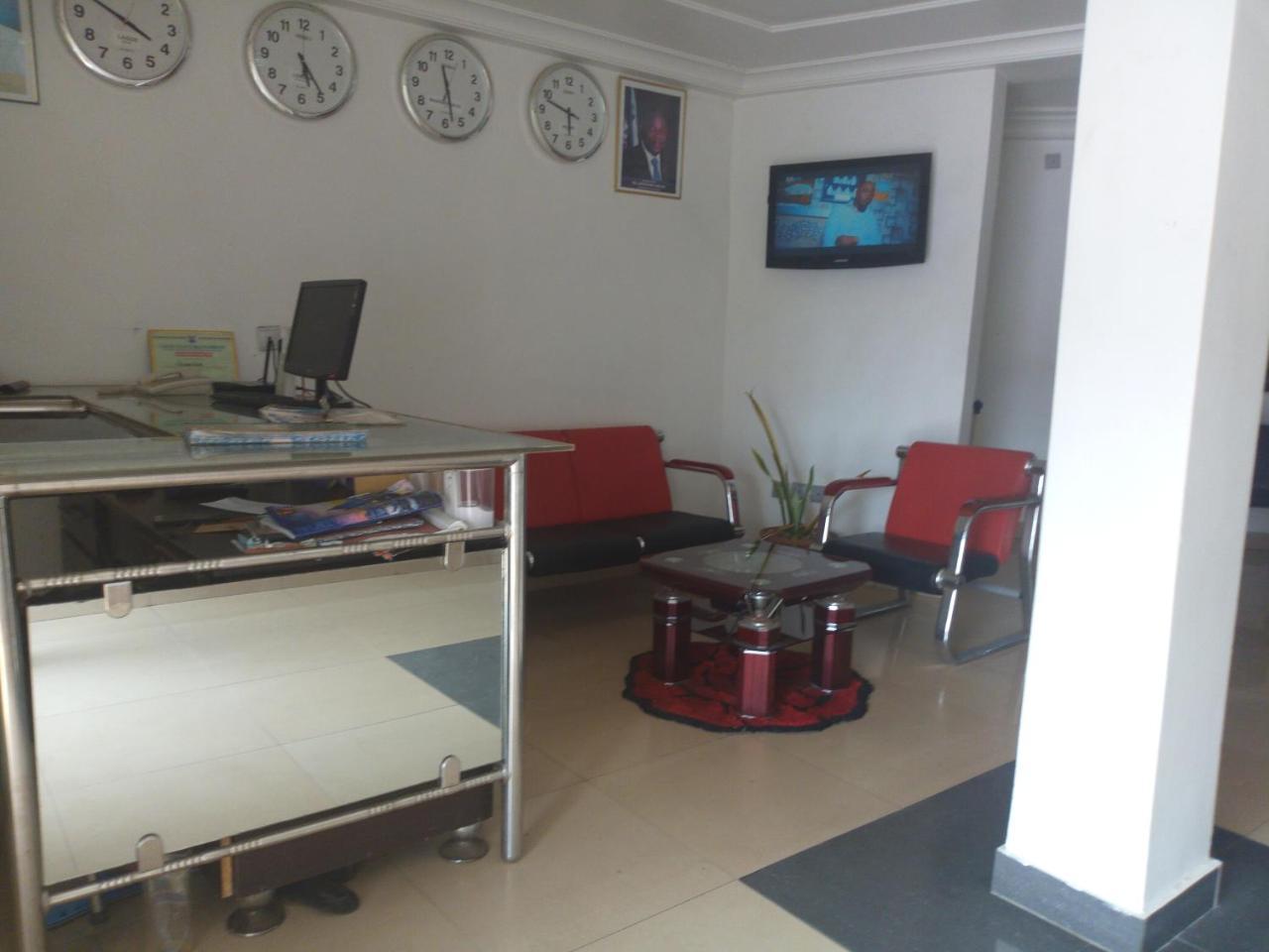 Flamingo Hotel Festac Town Экстерьер фото